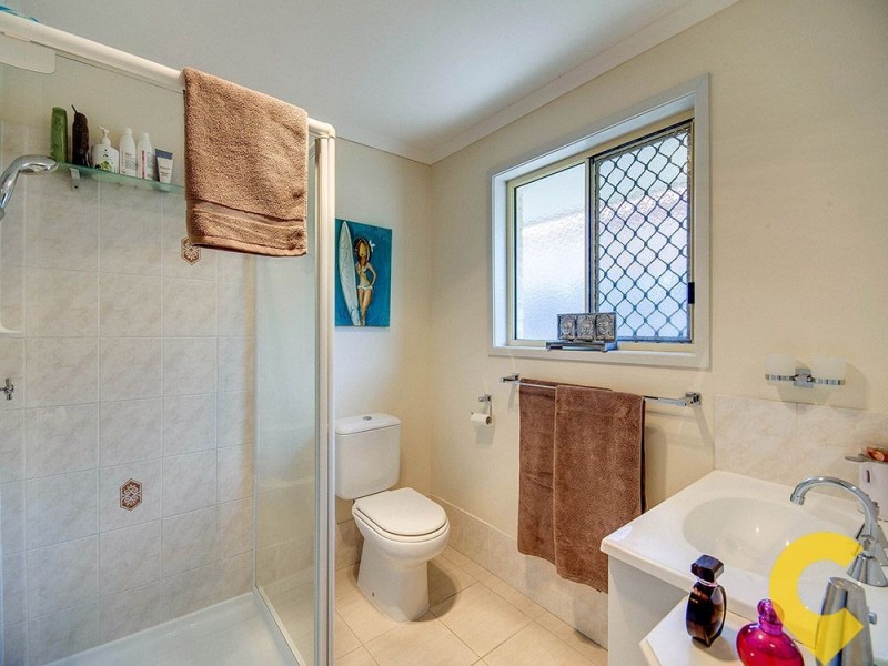 31 Blue Mountain Crescent, Warner QLD 4500