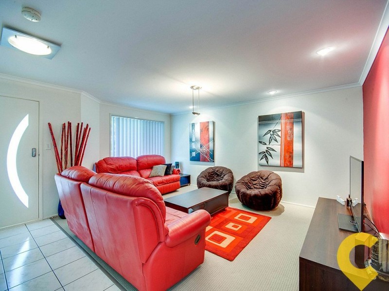 31 Blue Mountain Crescent, Warner QLD 4500