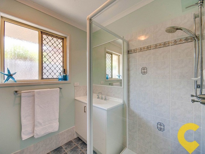 31 Blue Mountain Crescent, Warner QLD 4500