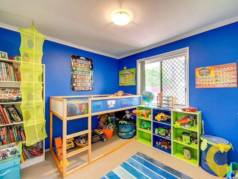 31 Blue Mountain Crescent, Warner QLD 4500