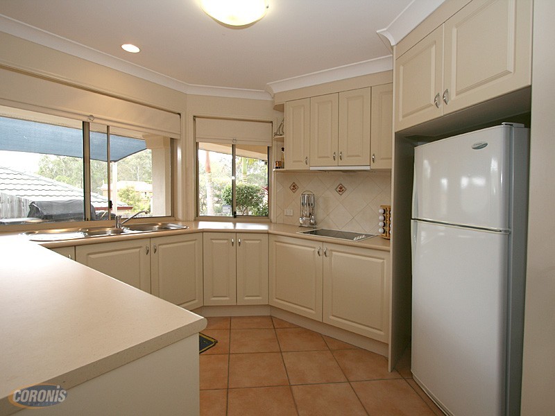 Van Dyke Cr, Mcdowall QLD 4053