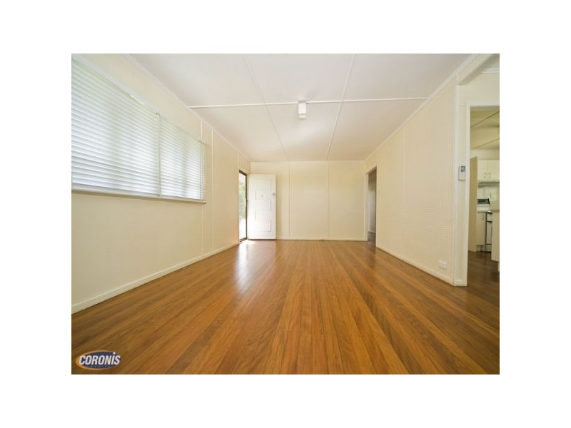 1 Houghton Street, Petrie QLD 4502