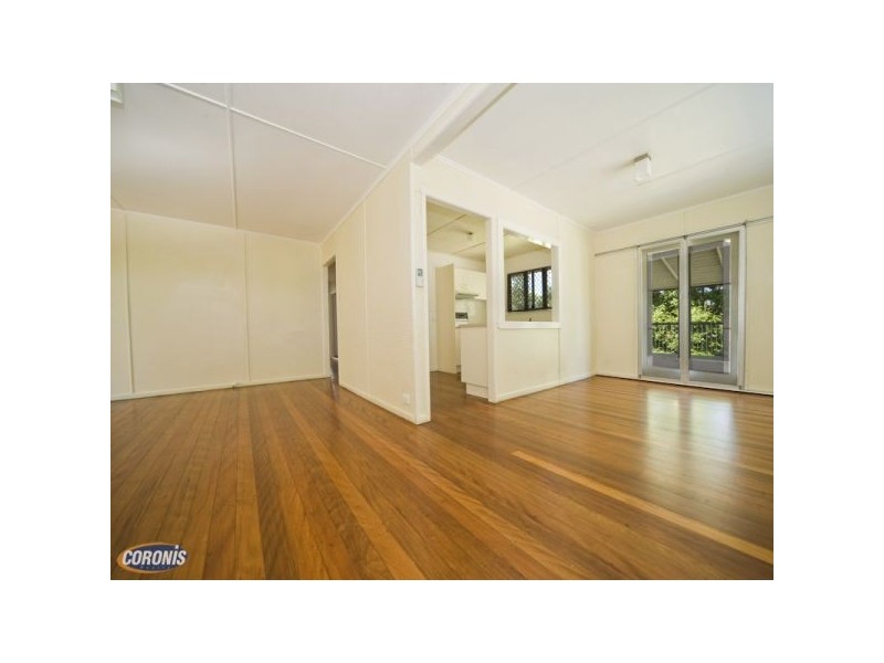 1 Houghton Street, Petrie QLD 4502