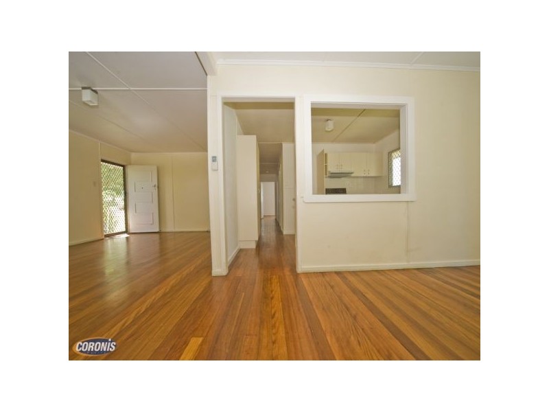 1 Houghton Street, Petrie QLD 4502