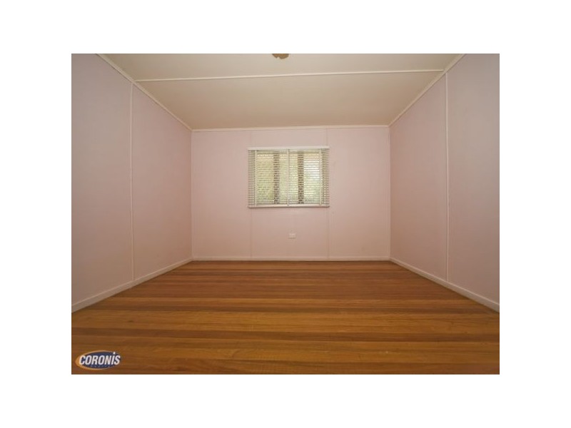 1 Houghton Street, Petrie QLD 4502