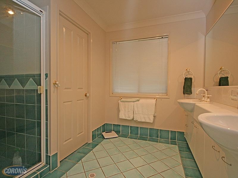 Whipbird Place, Aspley QLD 4034