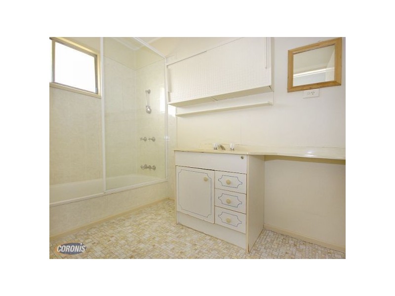 2/11 Slater Avenue, Lawnton QLD 4501