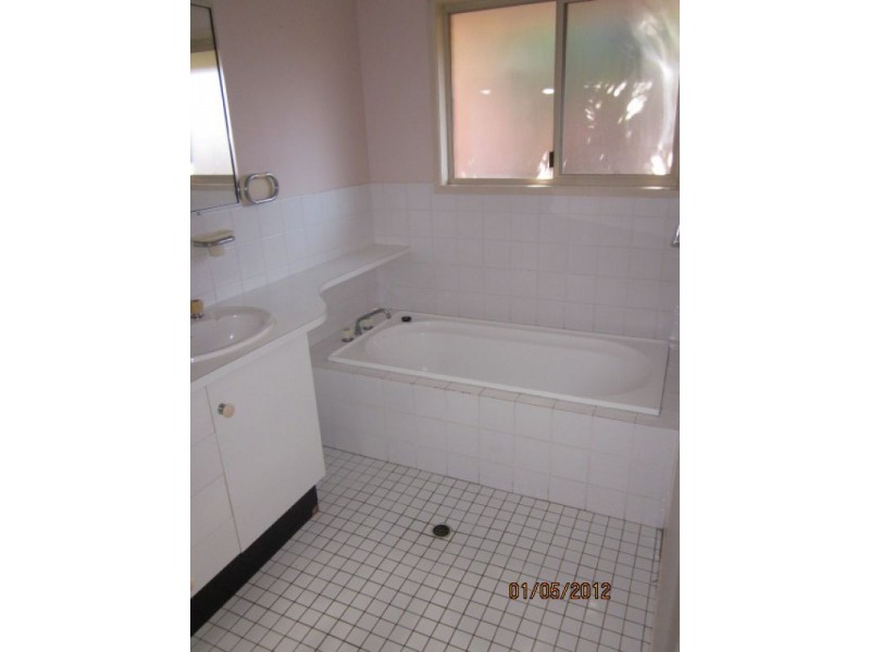 1 Lark Court, Albany Creek QLD 4035