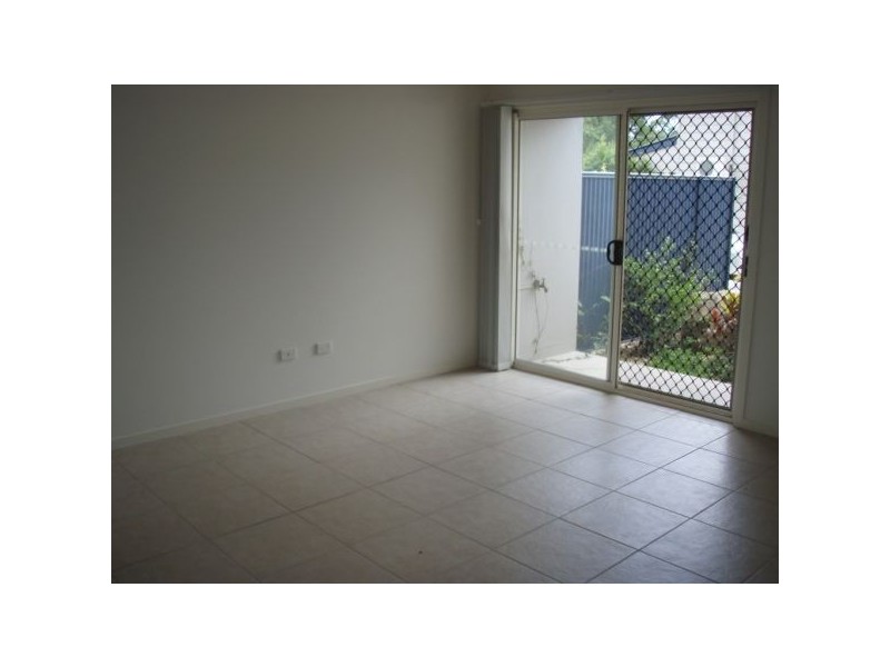 2/64 Station Road, Lawnton QLD 4501