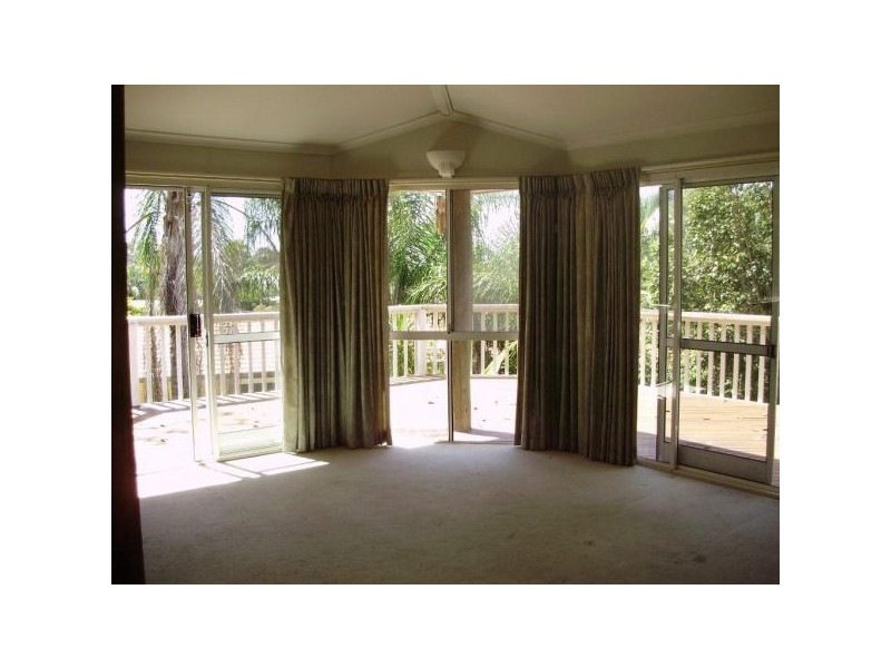 331 Dawson Parade, Arana Hills QLD 4054