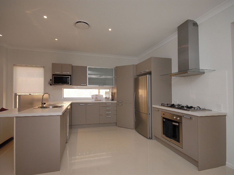 8 Glider Street, North Lakes QLD 4509