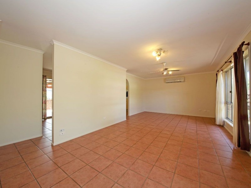 10 Janine Court, Kallangur QLD 4503