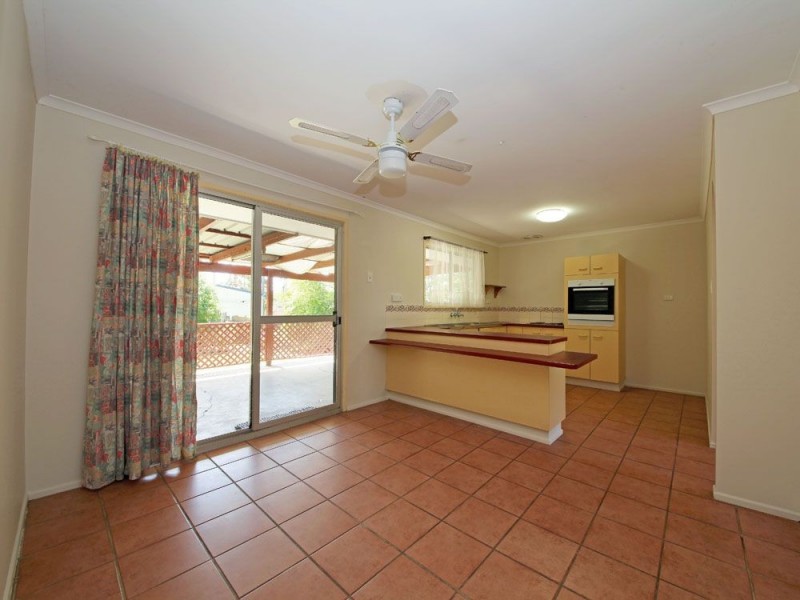 10 Janine Court, Kallangur QLD 4503