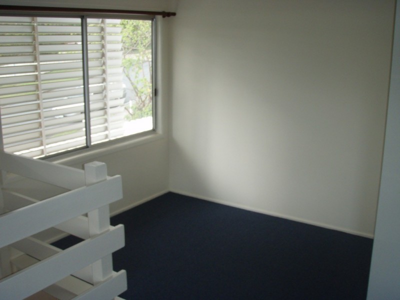 13 Woodlands Avenue, Petrie QLD 4502