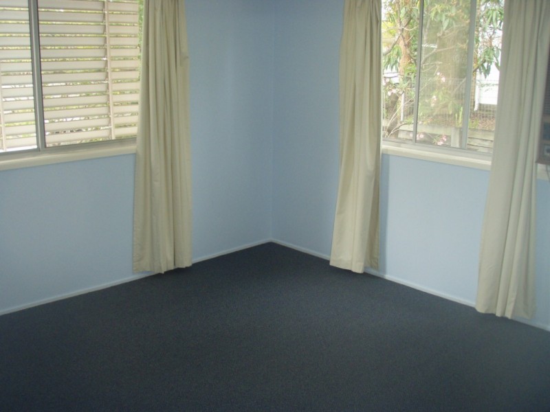 13 Woodlands Avenue, Petrie QLD 4502