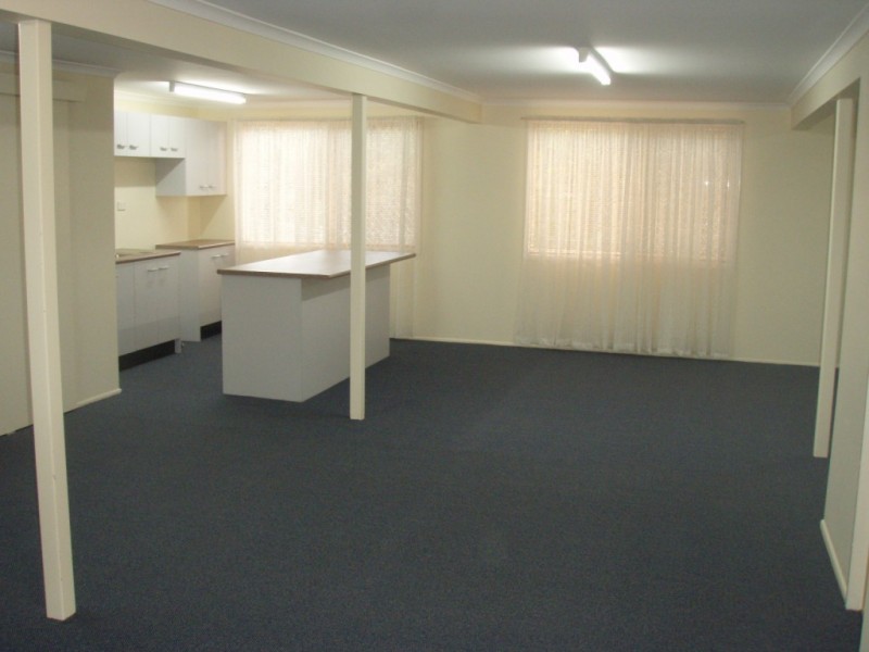 13 Woodlands Avenue, Petrie QLD 4502