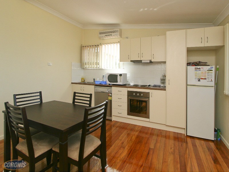 8/211 Webster Road, Stafford QLD 4053