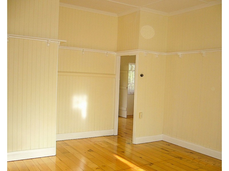 14 Terang Street, Newmarket QLD 4051