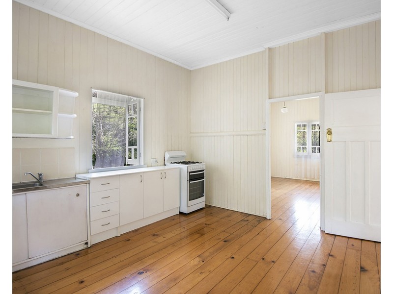 14 Terang Street, Newmarket QLD 4051