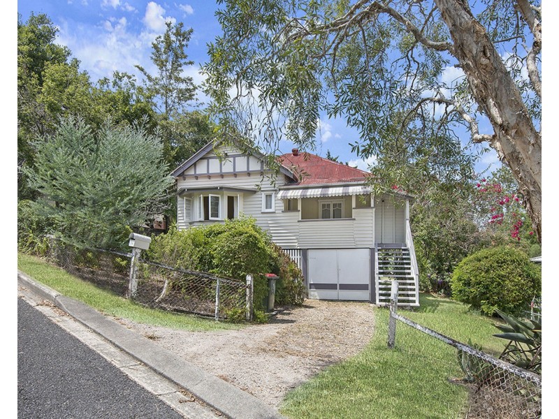 14 Terang Street, Newmarket QLD 4051