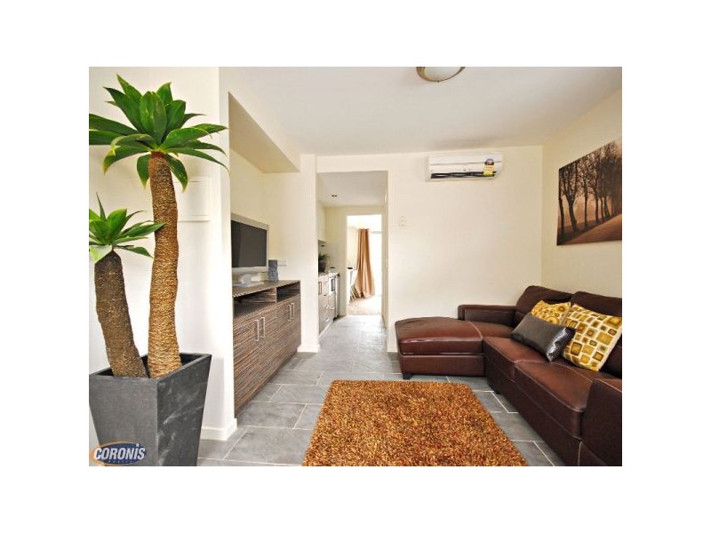 1/17 Erneton Street, Newmarket QLD 4051