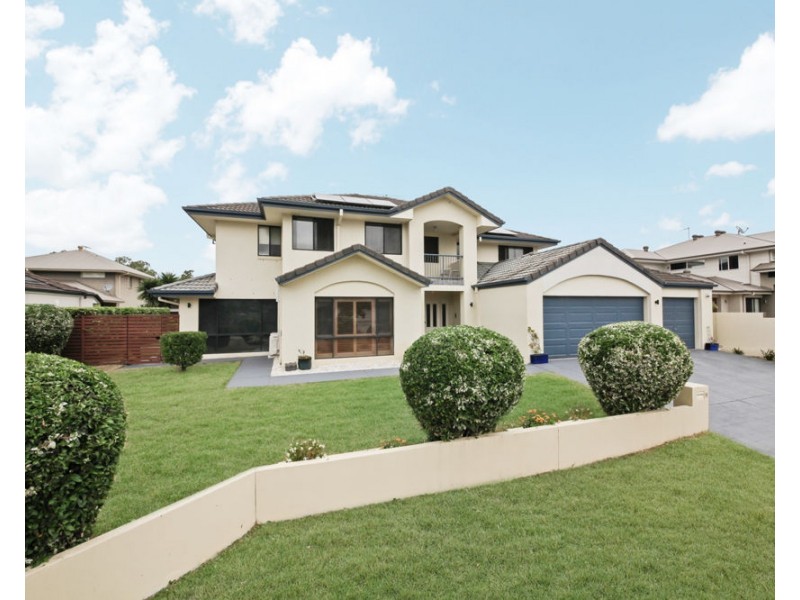 11 Oltrarno Place, Bridgeman Downs QLD 4035