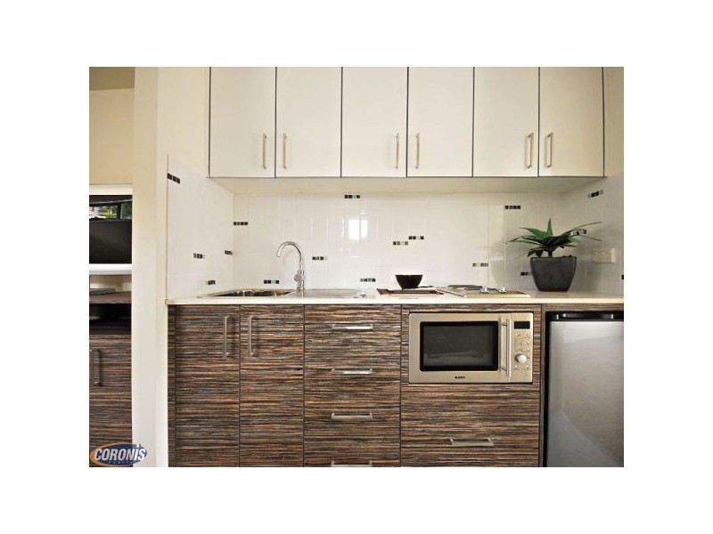 2/17 Erneton Street, Newmarket QLD 4051