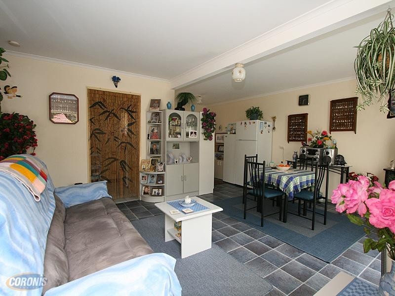 11 Centaur Street, Redcliffe QLD 4020