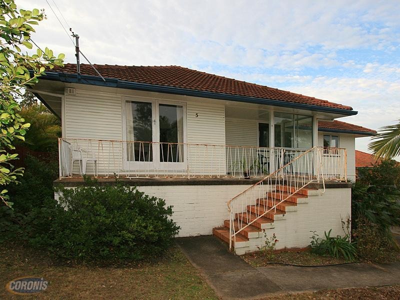 5 McAdam Street, Everton Park QLD 4053