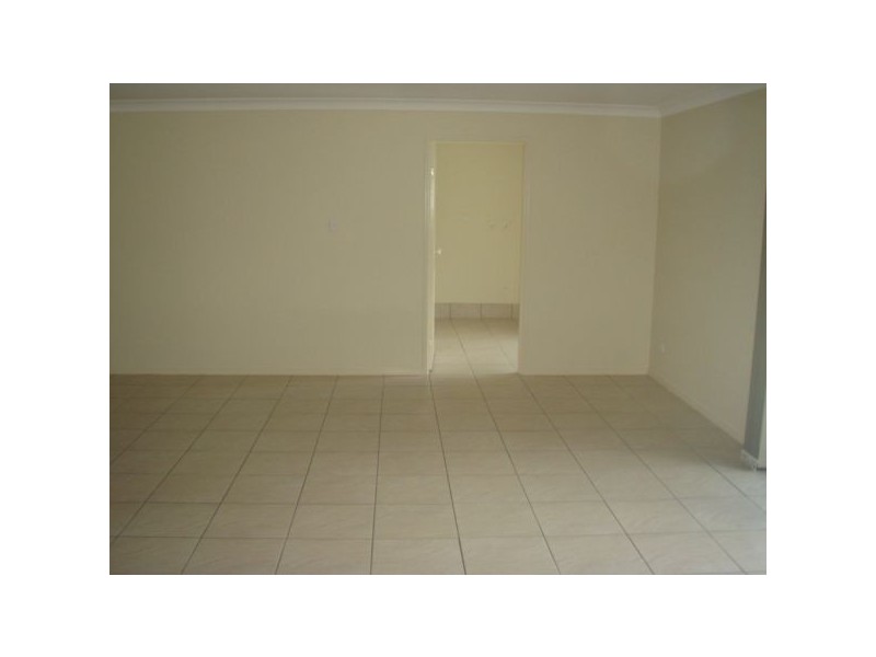 17 Silverash Court, Warner QLD 4500