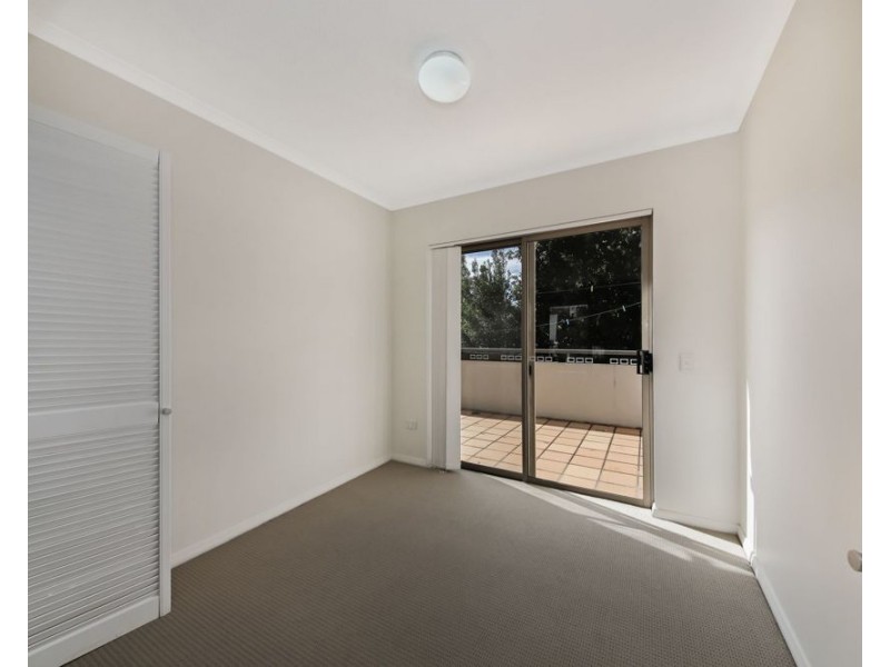 18/89 Scott Road, Herston QLD 4006