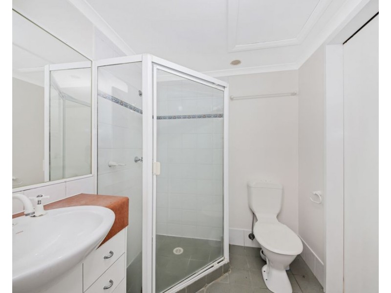 18/89 Scott Road, Herston QLD 4006