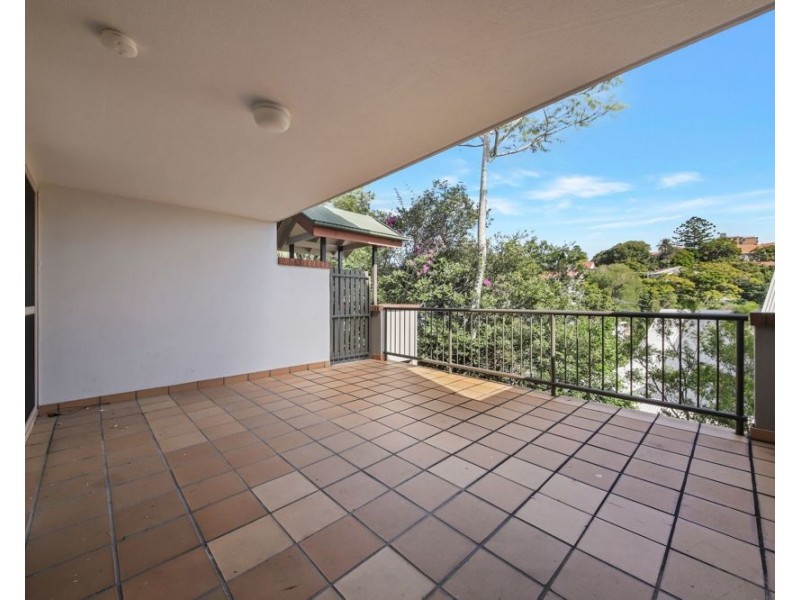 18/89 Scott Road, Herston QLD 4006