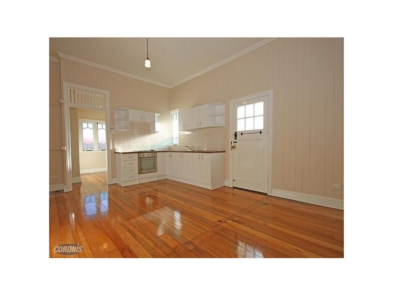 11 Young Street, Red Hill QLD 4059