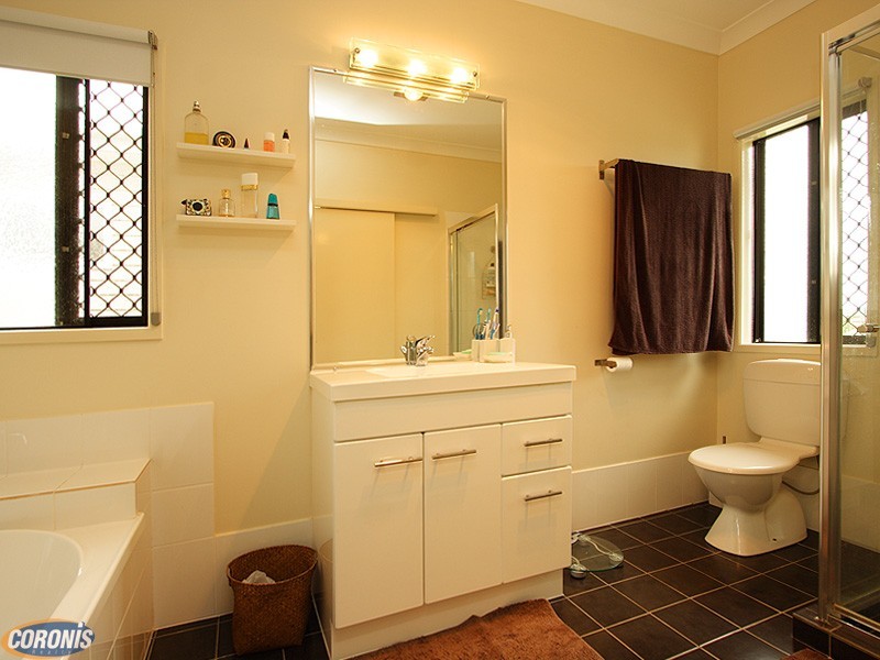 58 Stationview Street, Mitchelton QLD 4053