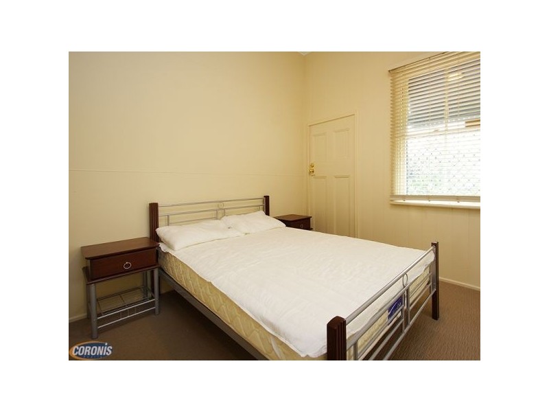 3/4 Normanby Tce, Kelvin Grove QLD 4059