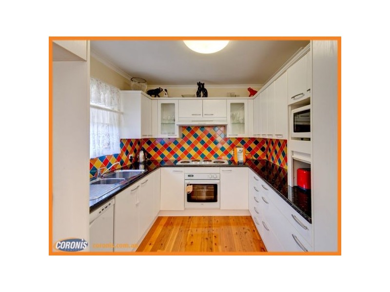 77 Plucks Road, Arana Hills QLD 4054