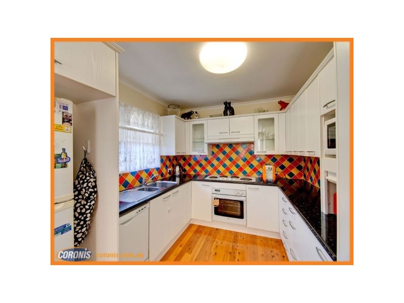 77 Plucks Road, Arana Hills QLD 4054