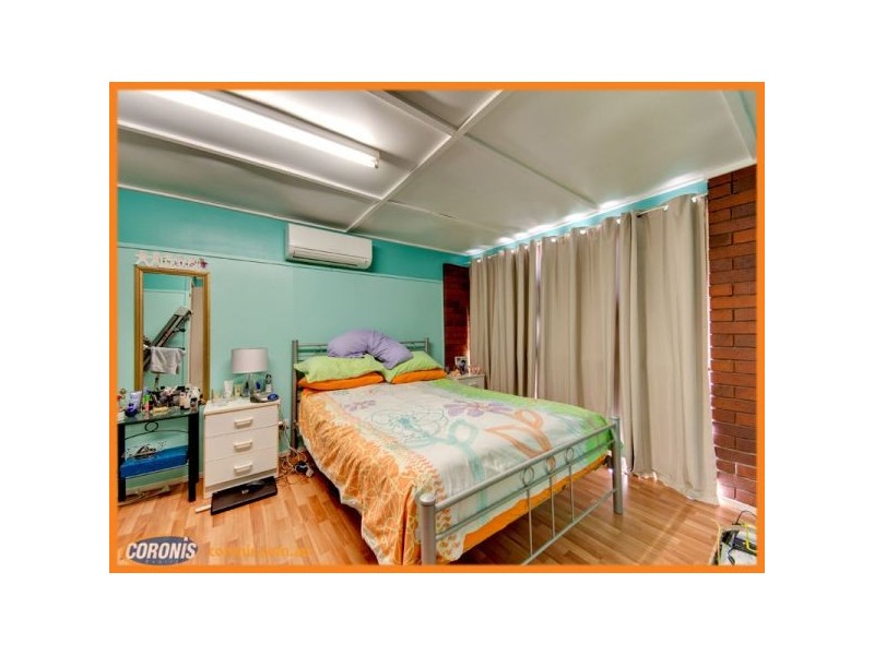 77 Plucks Road, Arana Hills QLD 4054