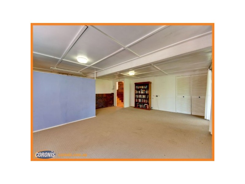 77 Plucks Road, Arana Hills QLD 4054