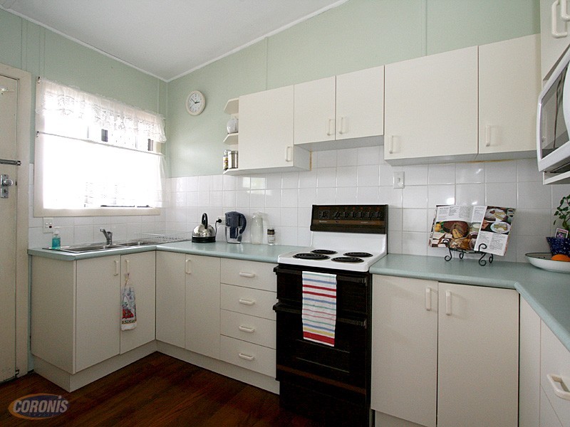 25 Normanton Street, Stafford Heights QLD 4053