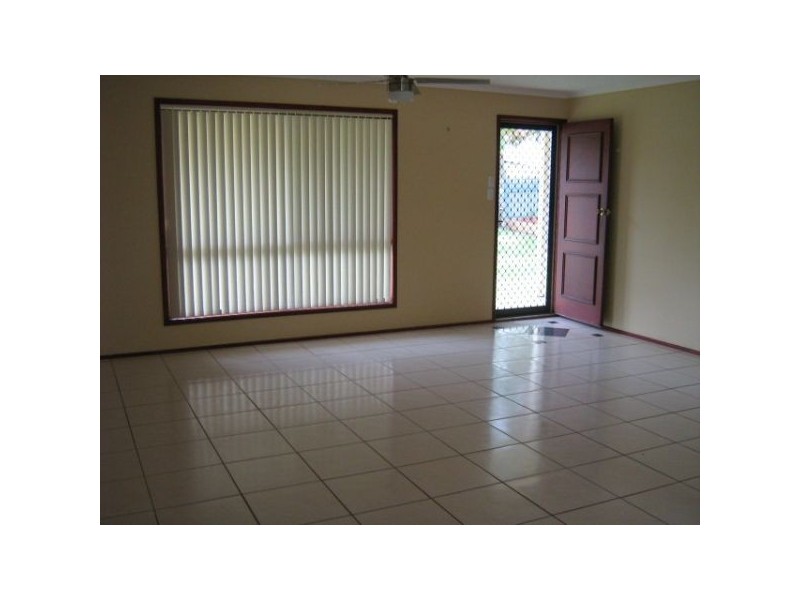 16 Octavius Drive, Kallangur QLD 4503