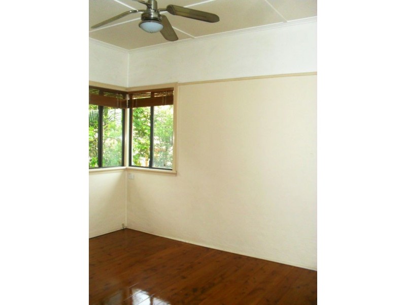 249 Shaw Road, Wavell Heights QLD 4012