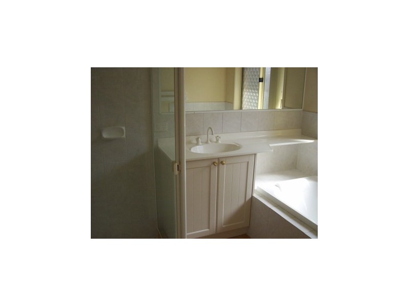 6 Pfeiffer Place, Mcdowall QLD 4053