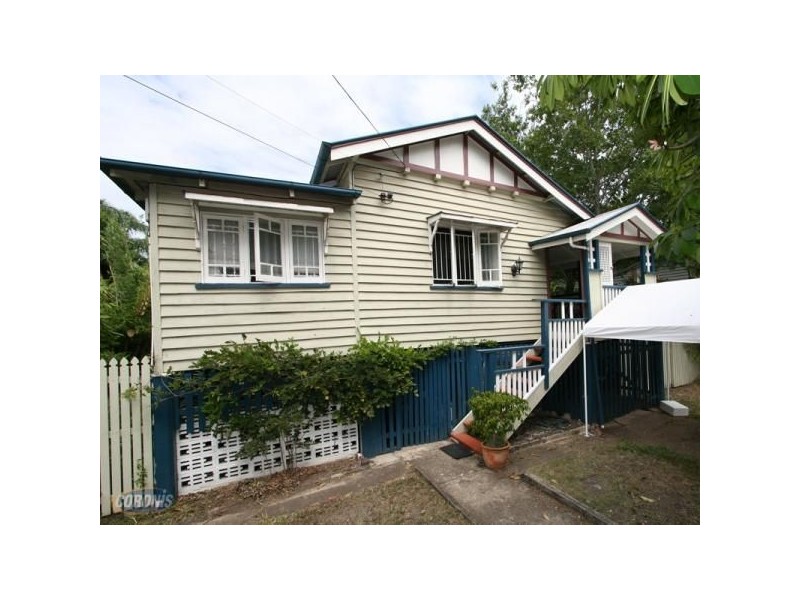 27 Lucy Street, Albion QLD 4010