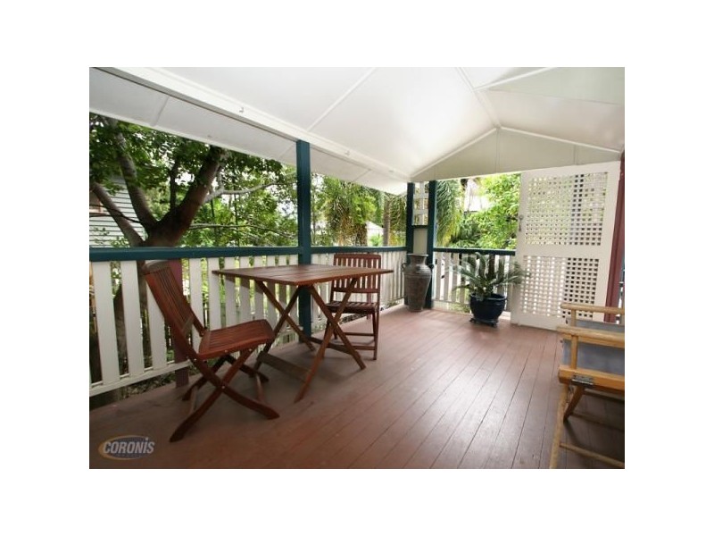 27 Lucy Street, Albion QLD 4010
