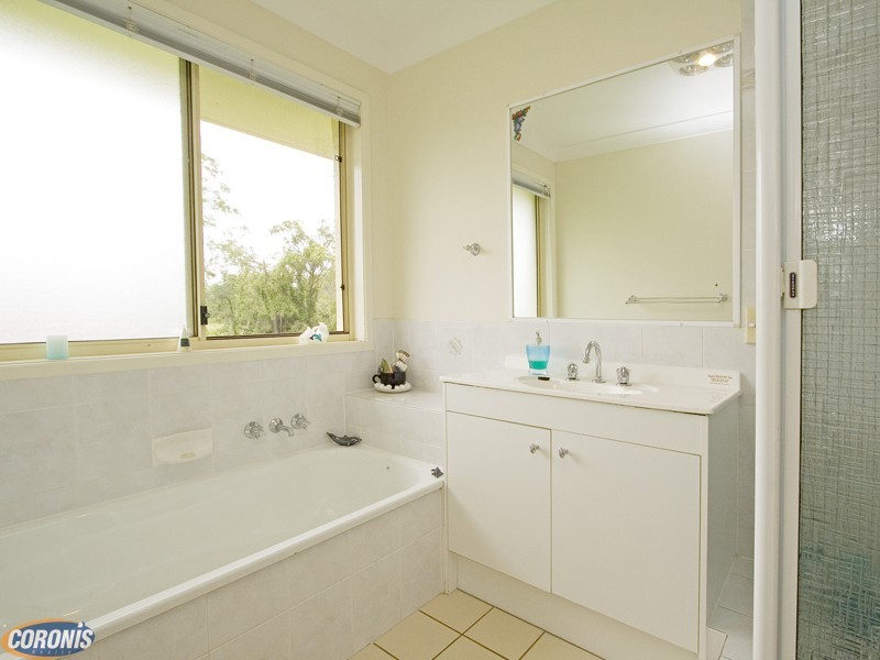 2 Glenlyon Court, Albany Creek QLD 4035