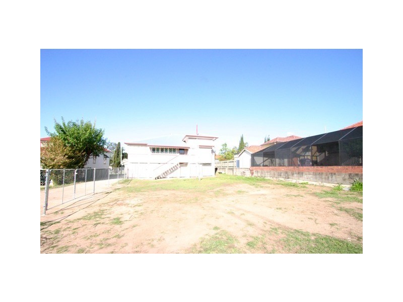 8 Perry Street, Lutwyche QLD 4030