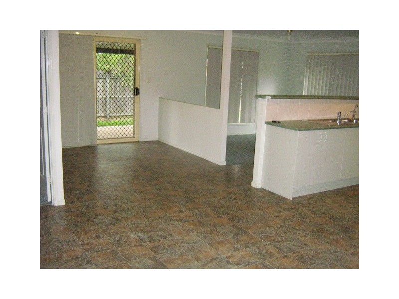 14  Neerim Close, Kallangur QLD 4503