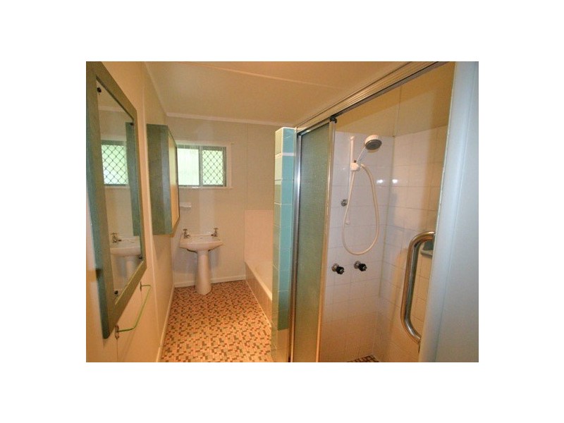 5 Kinnerton Street, Chermside West QLD 4032